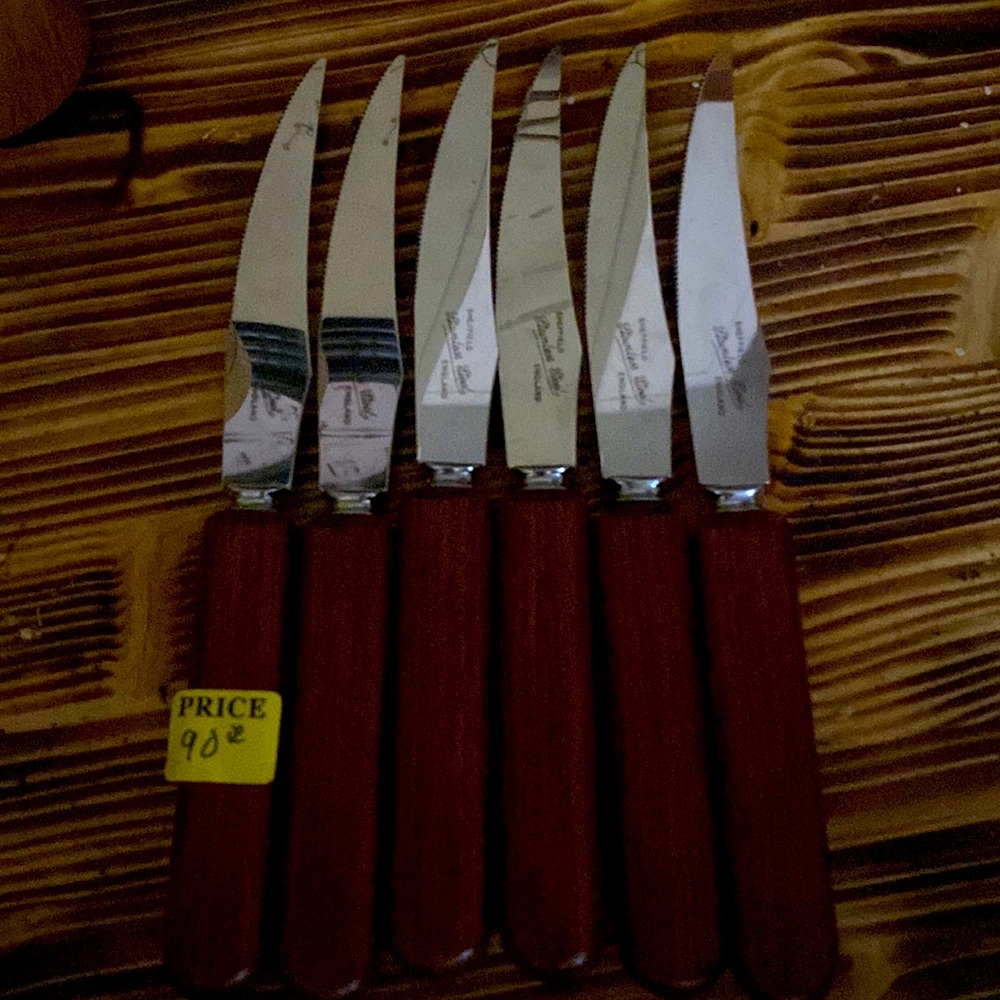 Butter knifes